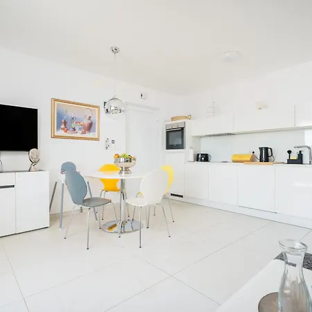 Klara's Seaview Apartmán
